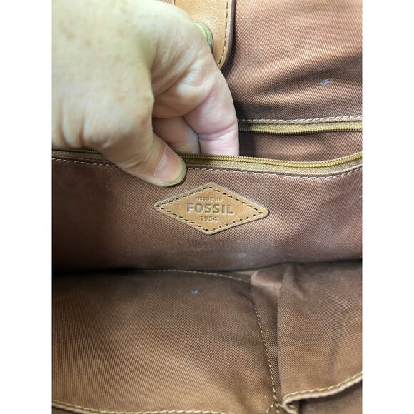 Fossil Magenta Saffiano Leather Large Tote Shoulder Handbag - Picture 6 of 9